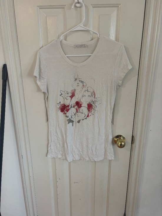 MINKPINK Tops - vintage early 2010s mink pink tshirt graphic